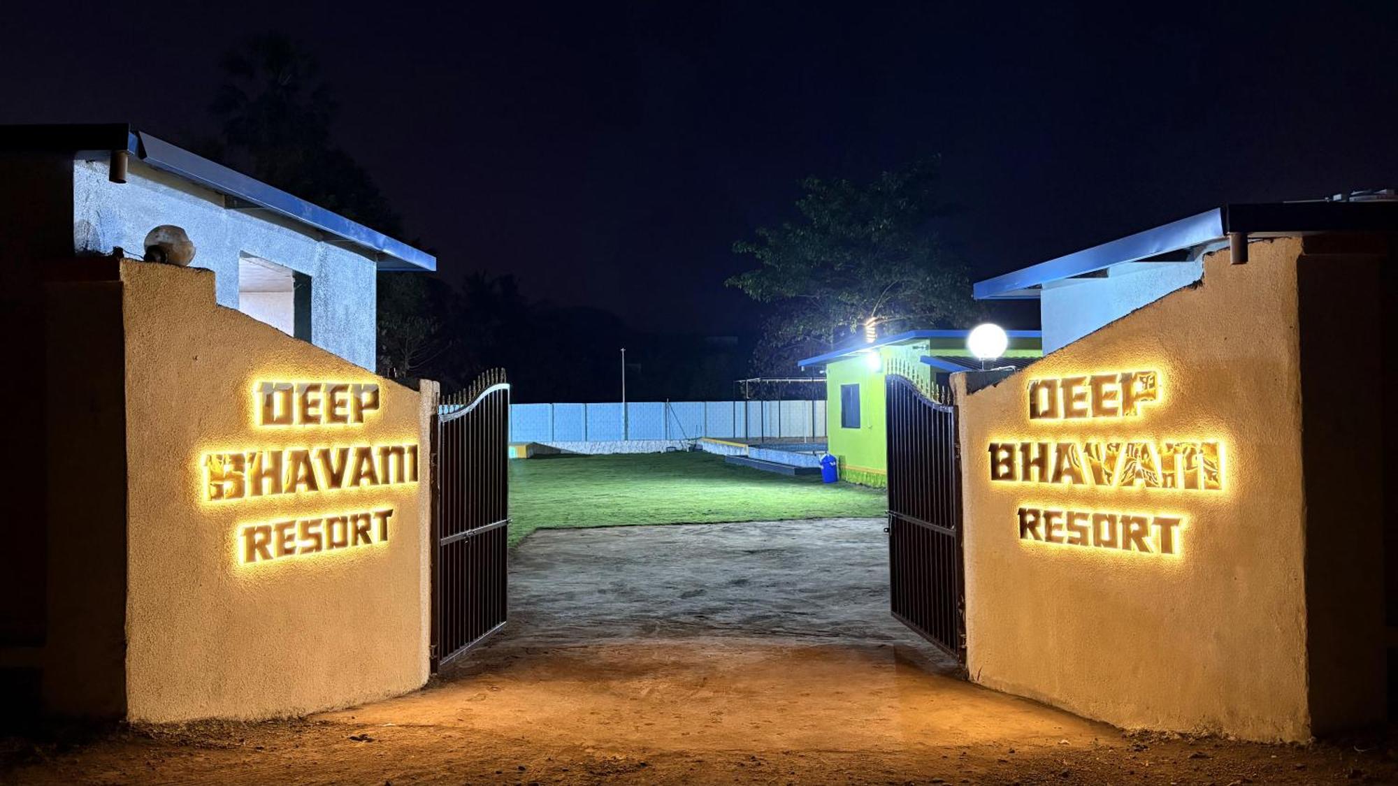 Deep Bhavani Resort カルジャット エクステリア 写真