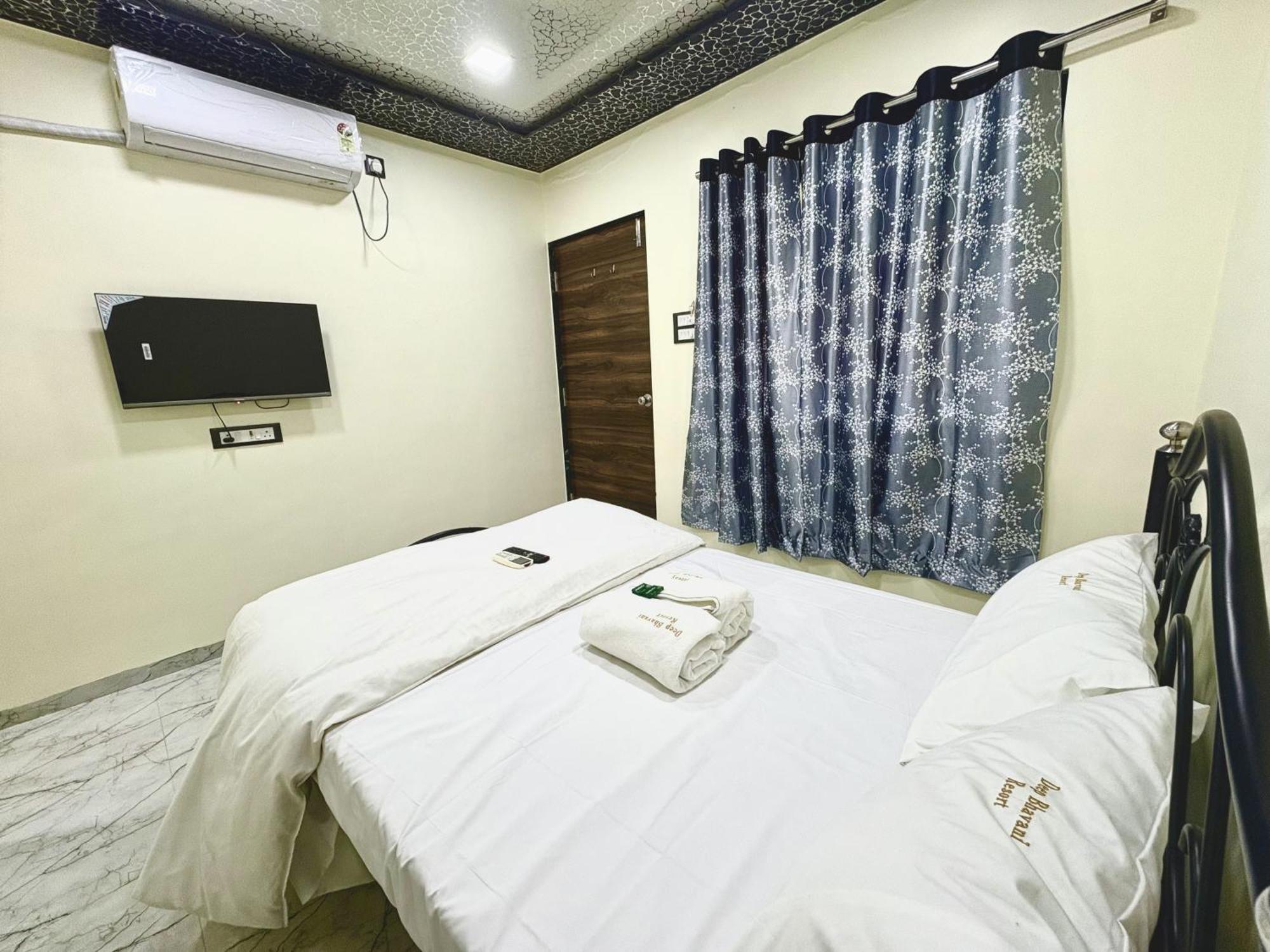 Deep Bhavani Resort カルジャット エクステリア 写真